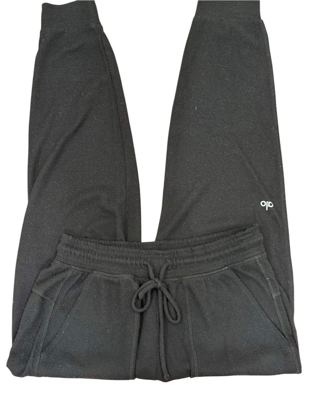 Alo Yoga women’s jogger sweatpants in black. Soft and cozy. Athleisure, sporty S